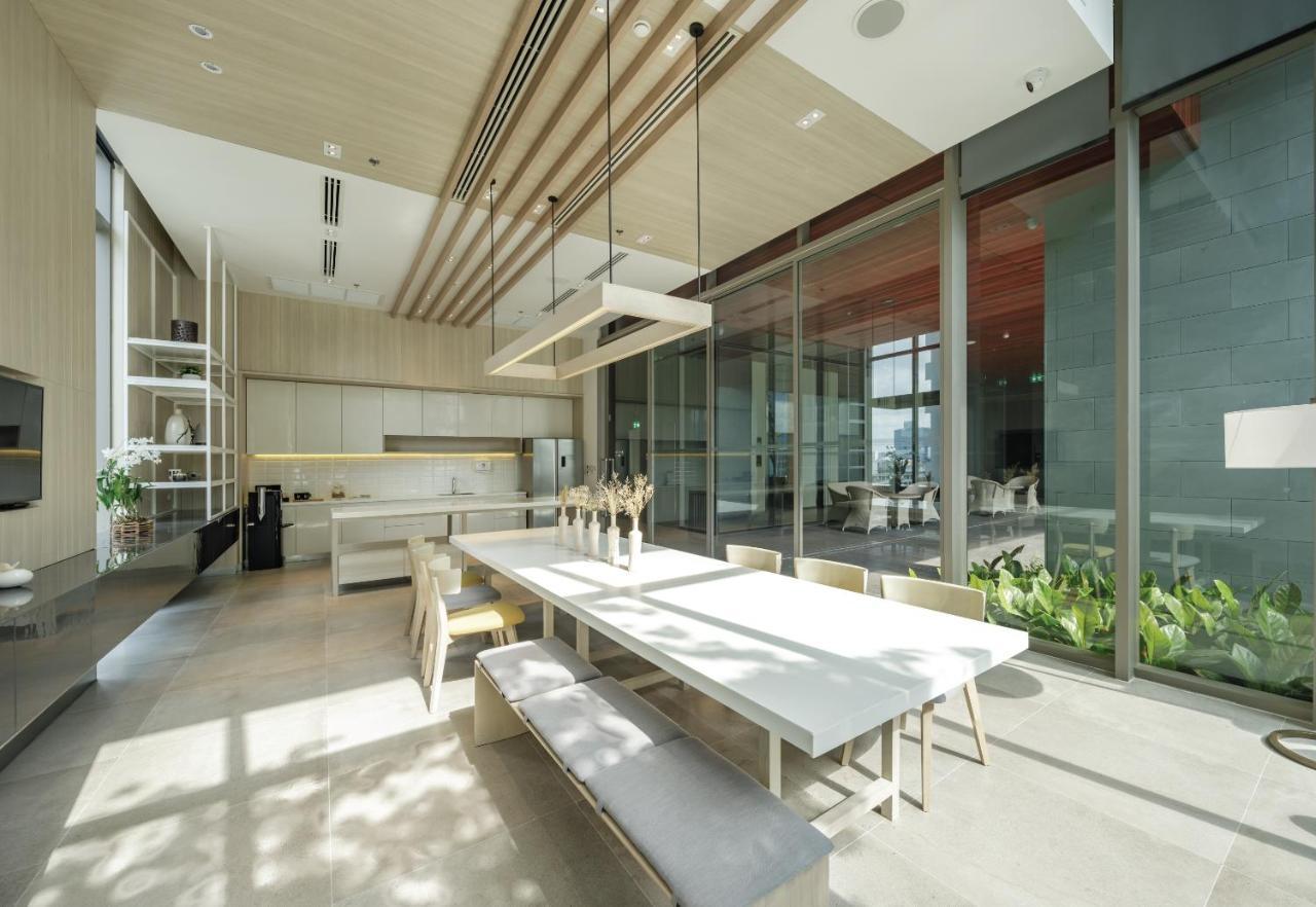 曼谷橡树套房酒店【Sha+】 外观 照片 The interior of the house